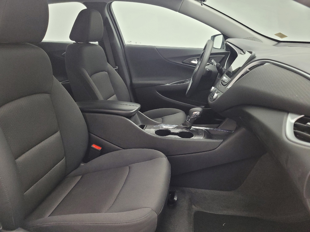 2025 Chevrolet Malibu 1LT - Photo 16