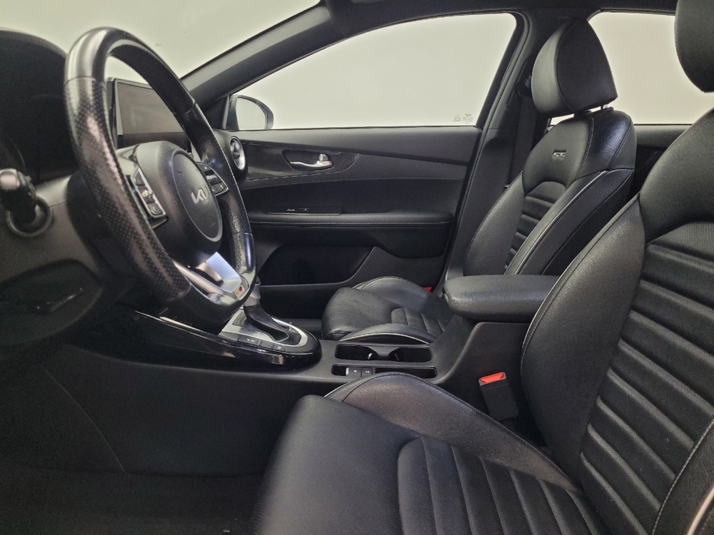 2023 Kia Forte GT-Line - Photo 13