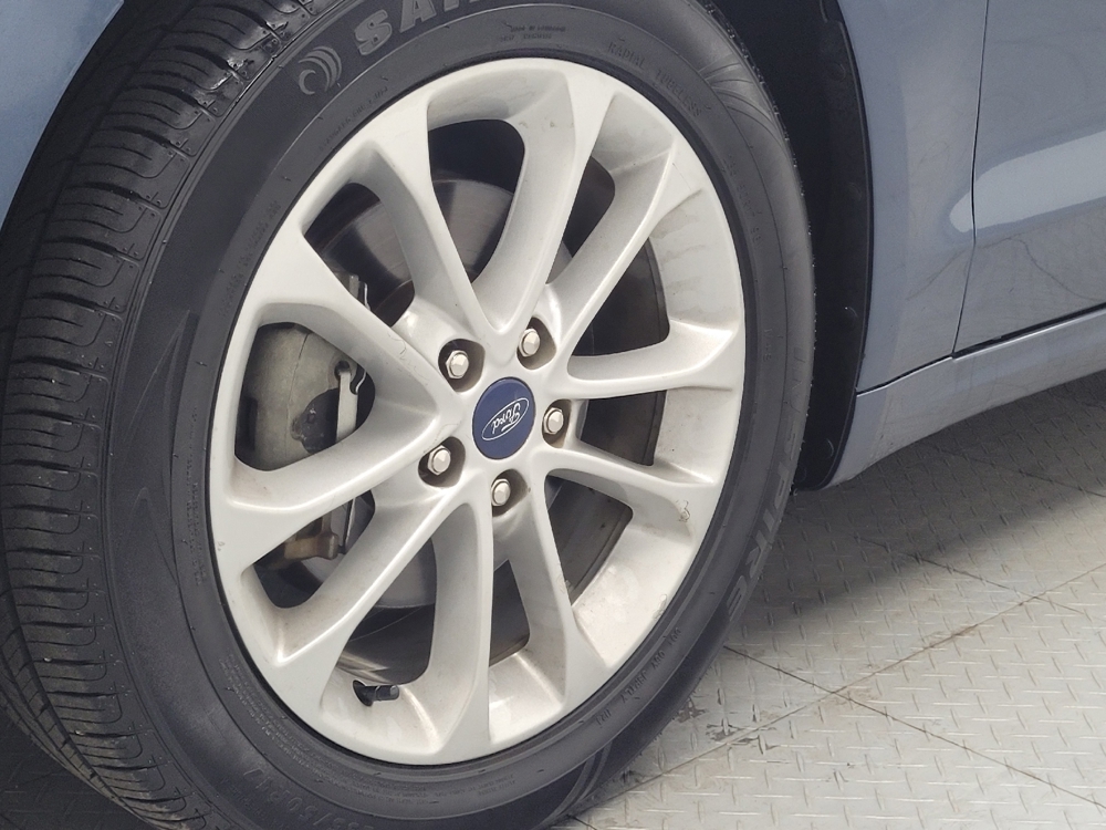 2019 Ford Fusion SE - Photo 24