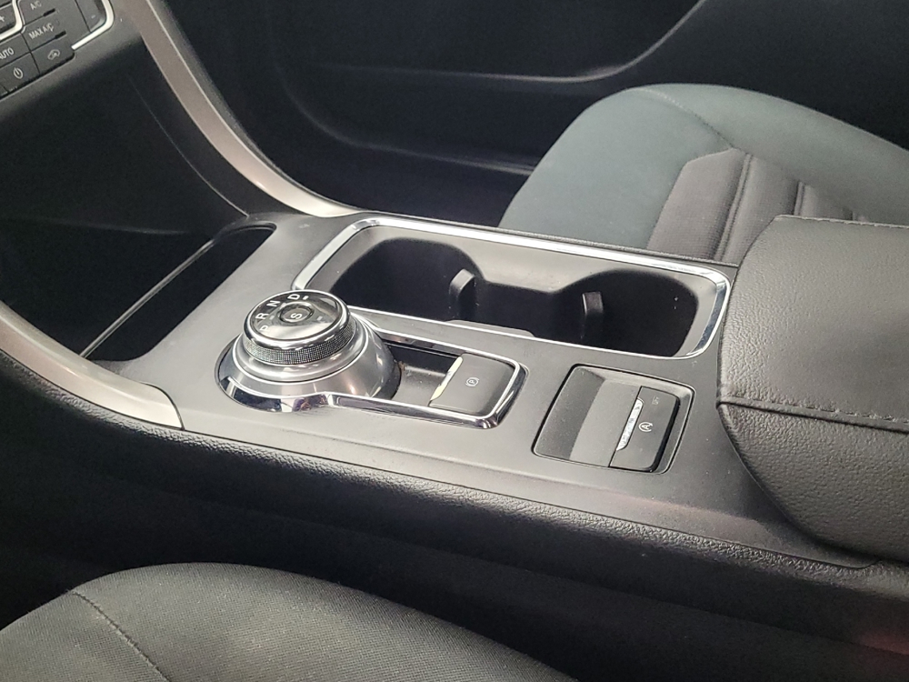 2019 Ford Fusion SE - Photo 20