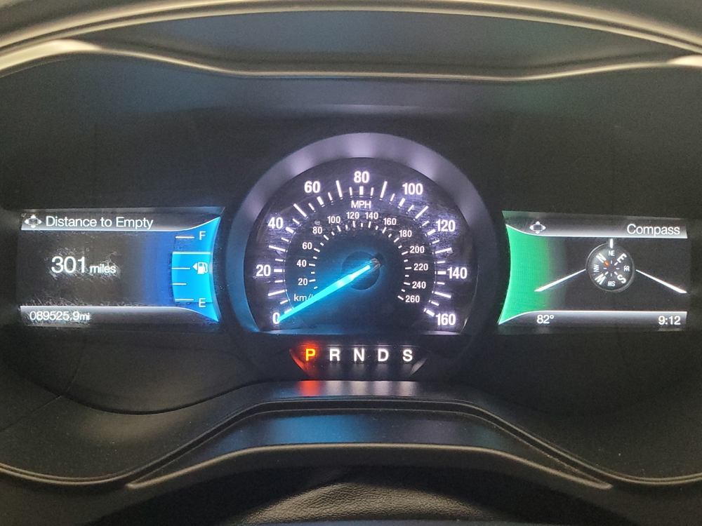2019 Ford Fusion SE - Photo 18
