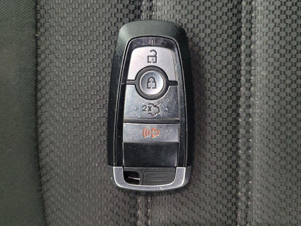 2019 Ford Fusion SE - Photo 25