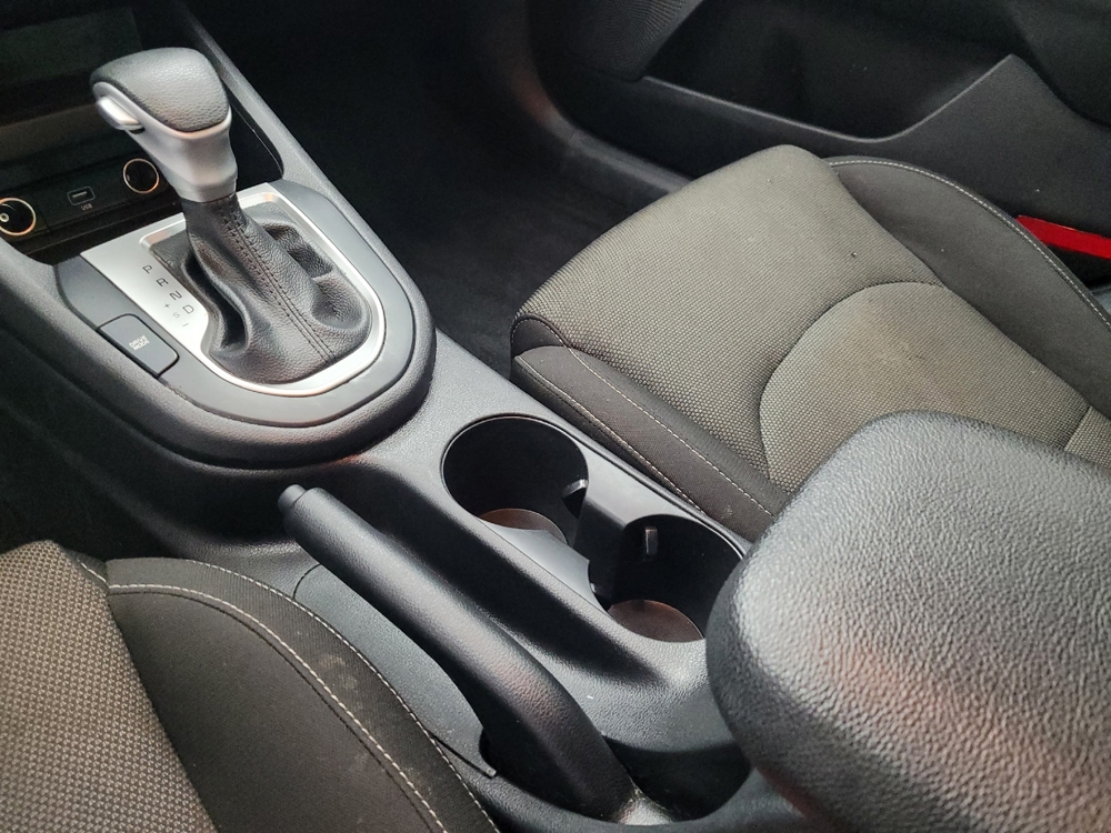 2023 Kia Forte LXS - Photo 20