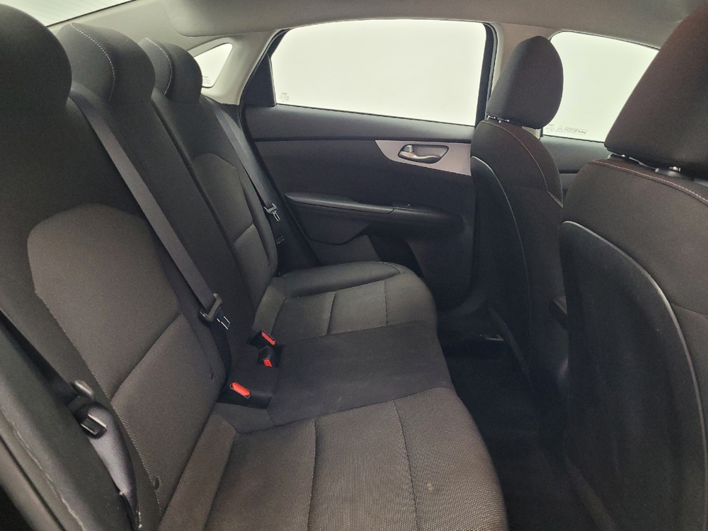 2023 Kia Forte LXS - Photo 15