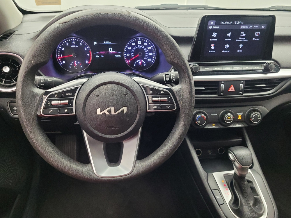 2023 Kia Forte LXS - Photo 17