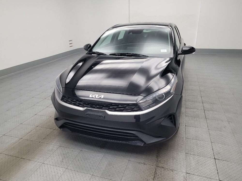 2023 Kia Forte LXS - Photo 12