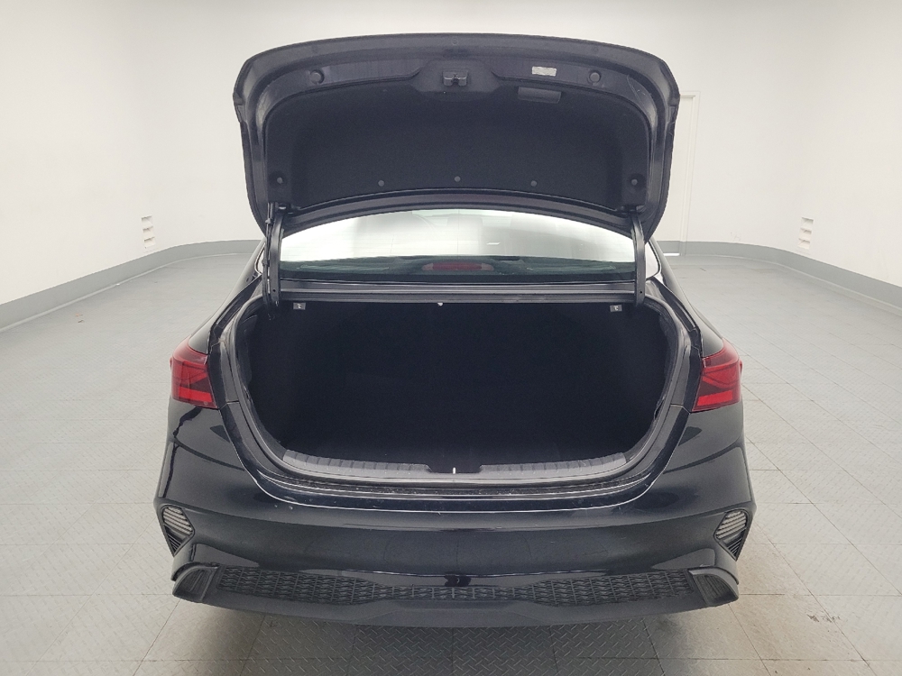 2023 Kia Forte LXS - Photo 22
