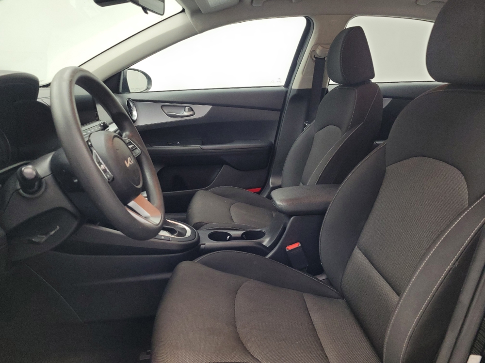 2023 Kia Forte LXS - Photo 13