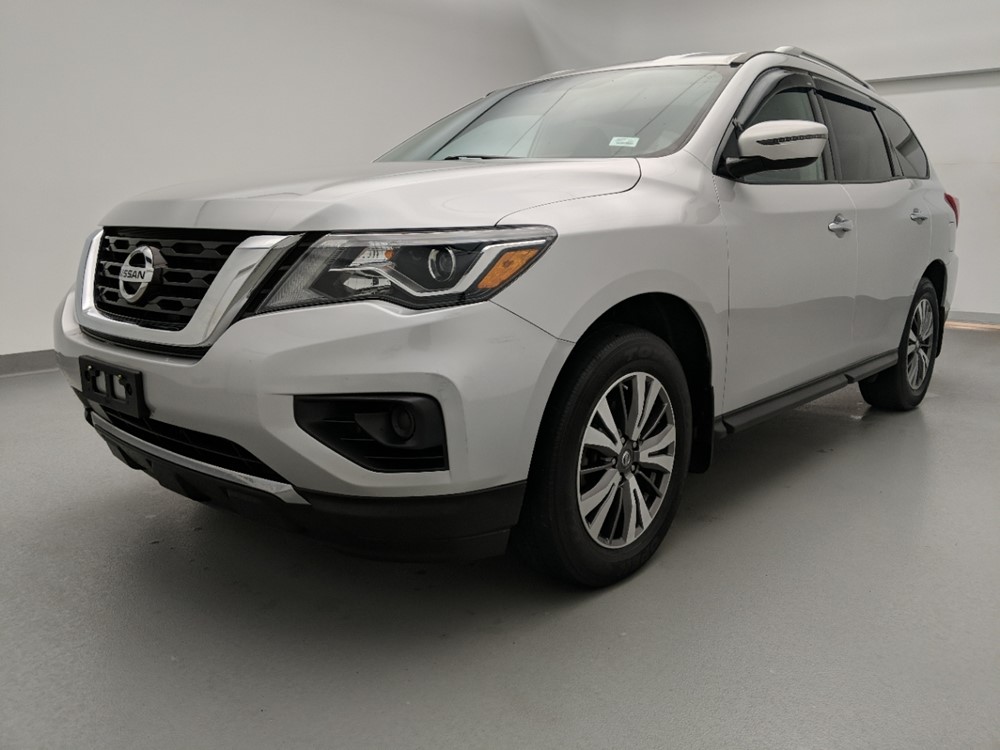 Used 2017 Nissan Pathfinder Driver Front Bumper