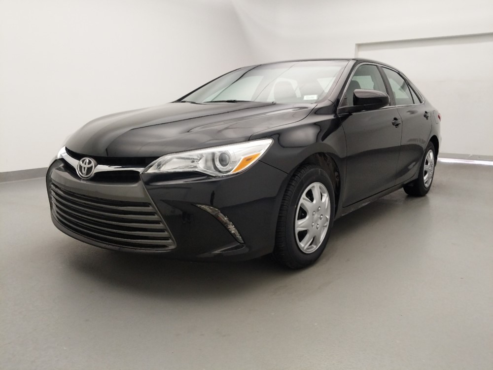 Used 2017 Toyota Camry Driver Front Bumper