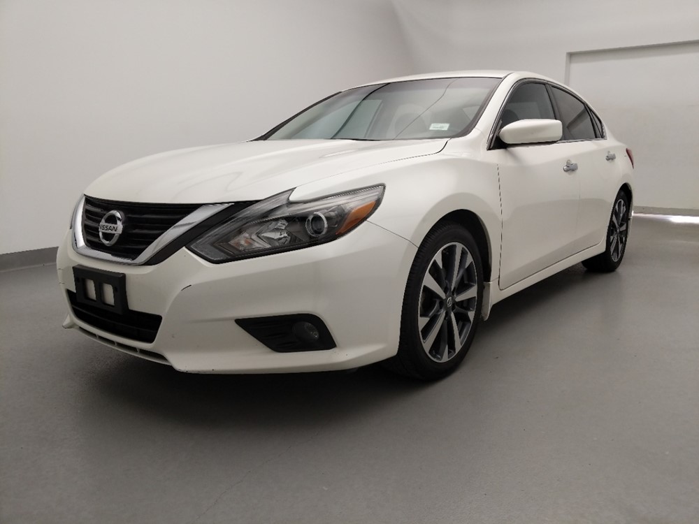 Used 2016 Nissan Altima Driver Front Bumper