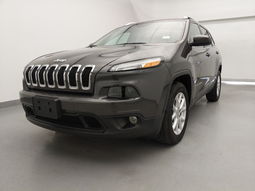 Used 2018 Jeep Cherokee Driver Front Bumper