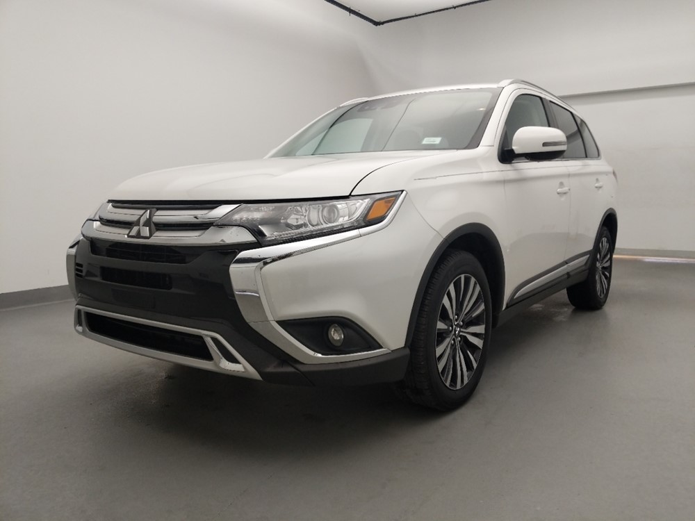Used 2020 Mitsubishi Outlander Driver Front Bumper