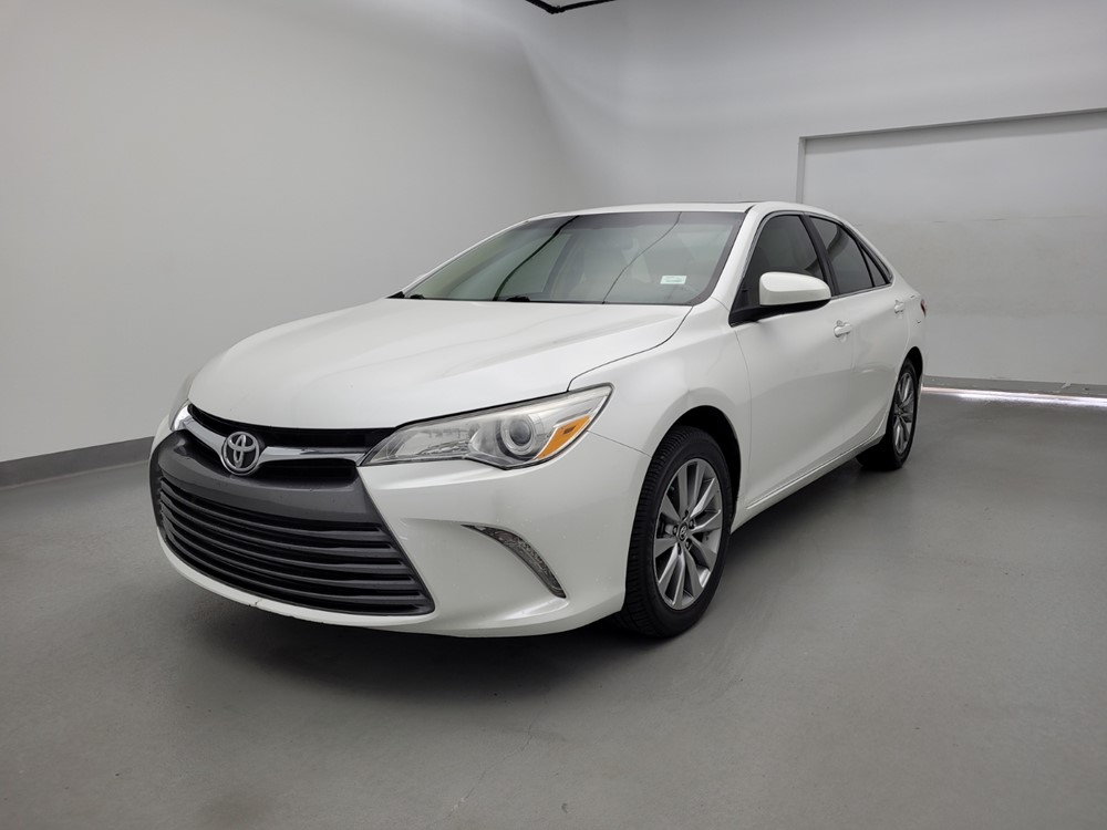 Used 2016 Toyota Camry Driver Front Bumper