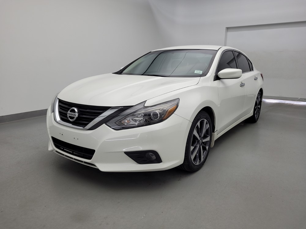 Used 2017 Nissan Altima Driver Front Bumper