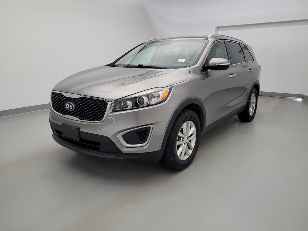 Used 2016 Kia Sorento Driver Front Bumper