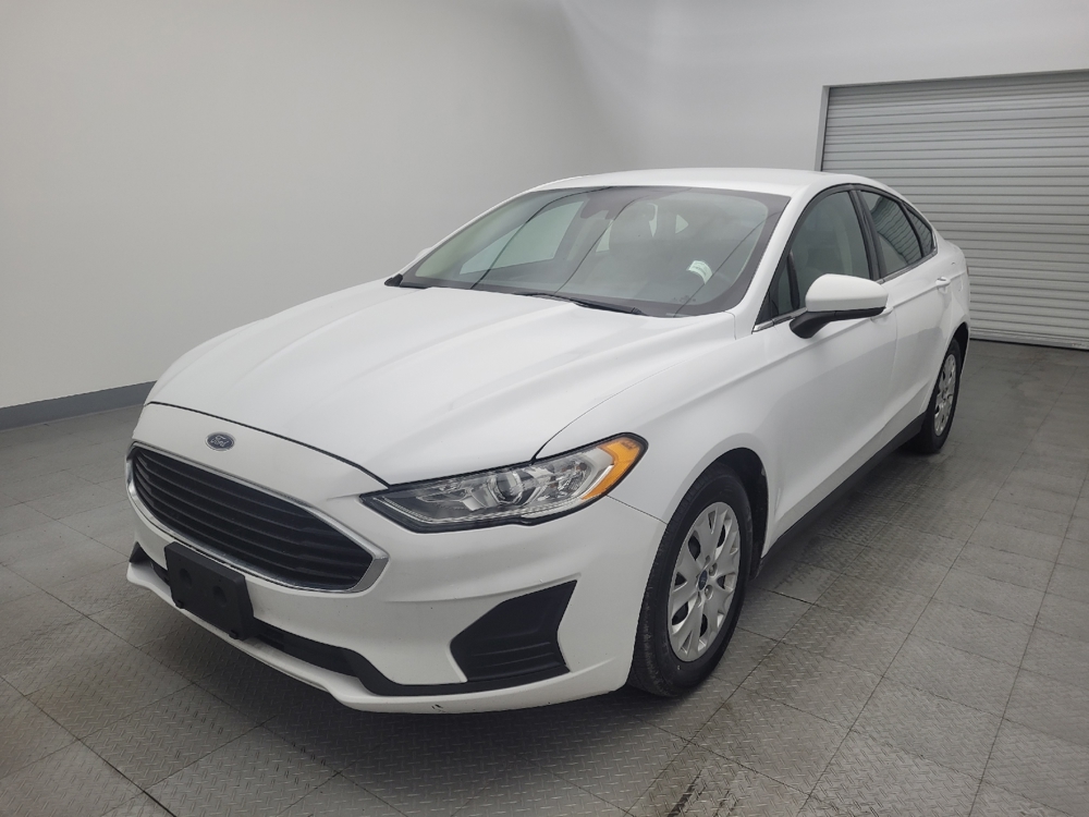 2020 Ford Fusion S's photo