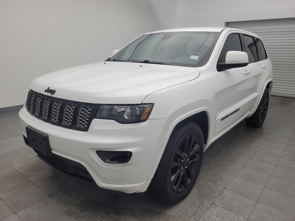2019 Jeep Grand Cherokee Altitude's photo