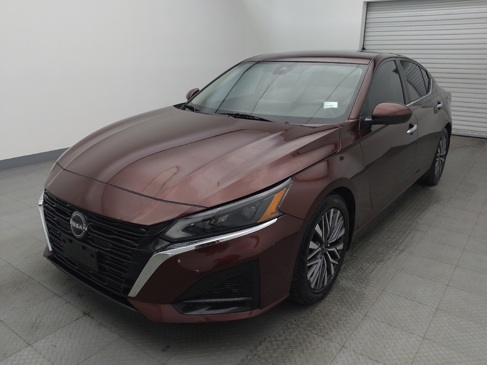 2023 Nissan Altima SV