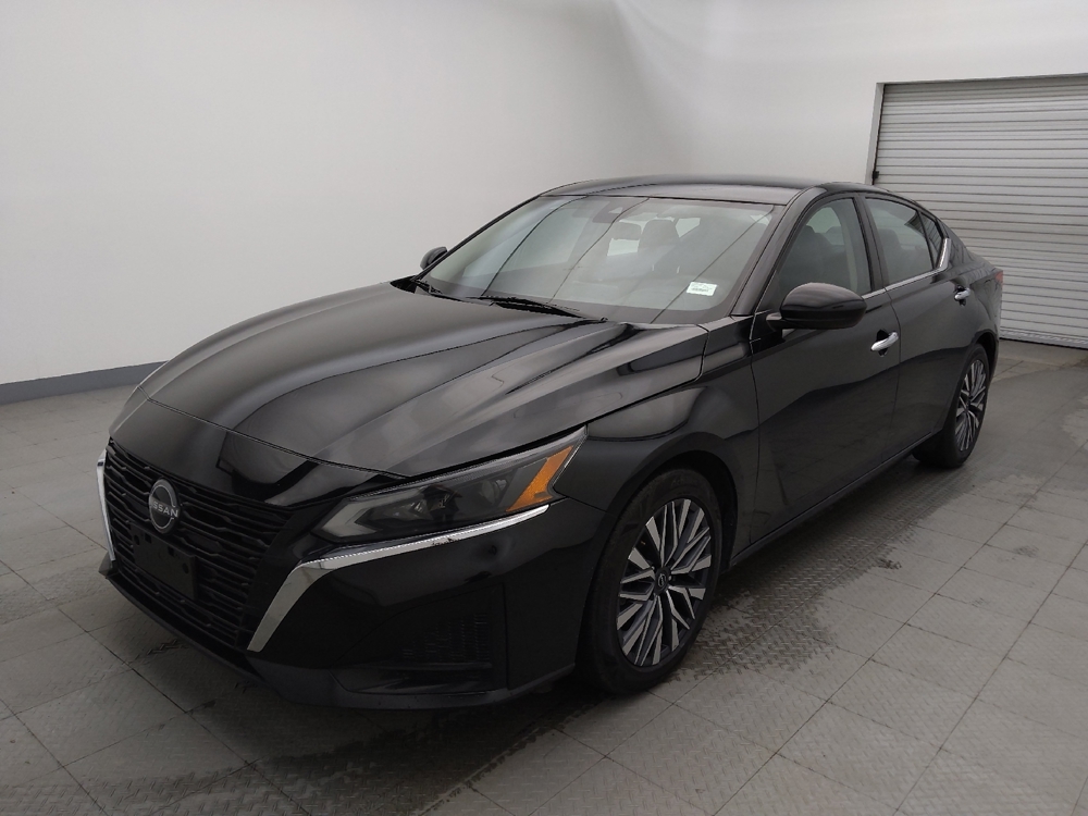 2023 Nissan Altima SV