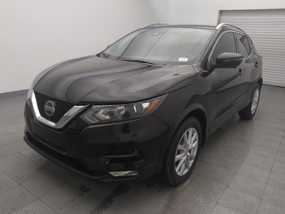2022 Nissan Rogue Sport SV's photo