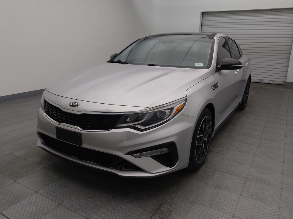 2020 Kia Optima SE's photo