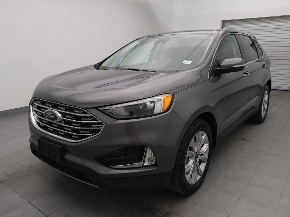 2024 Ford Edge Titanium's photo