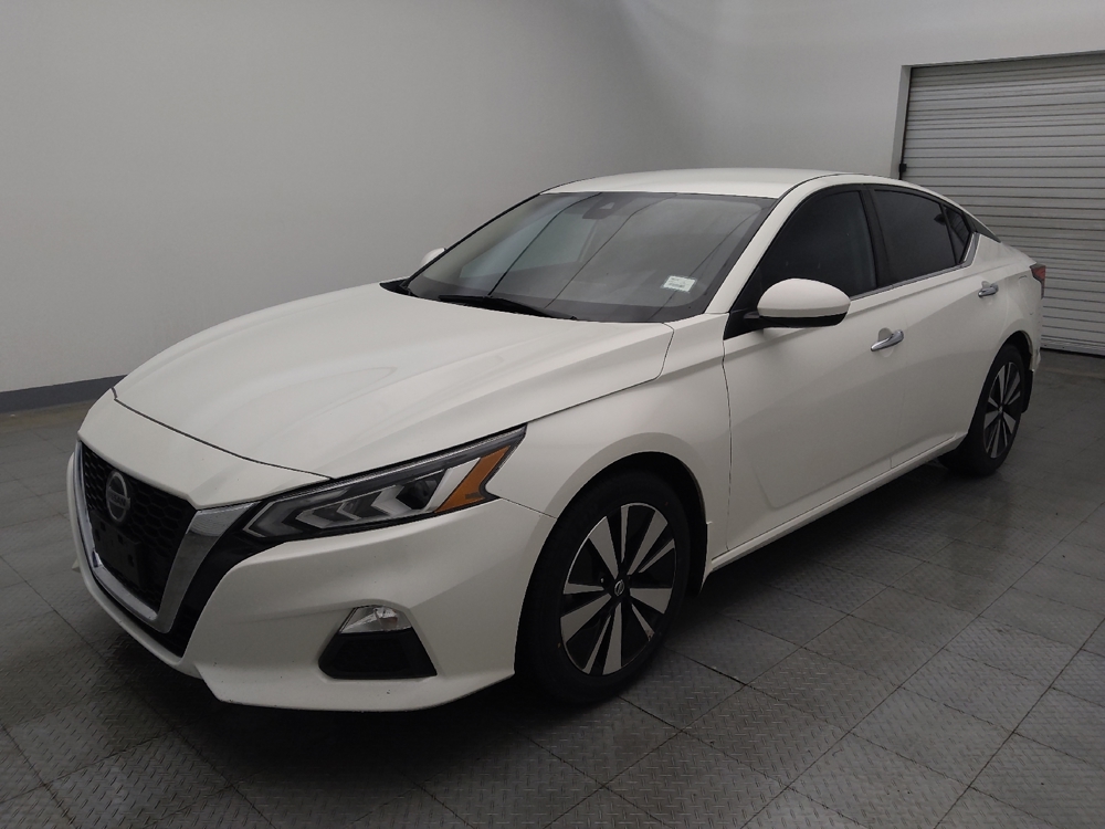 2022 Nissan Altima SV