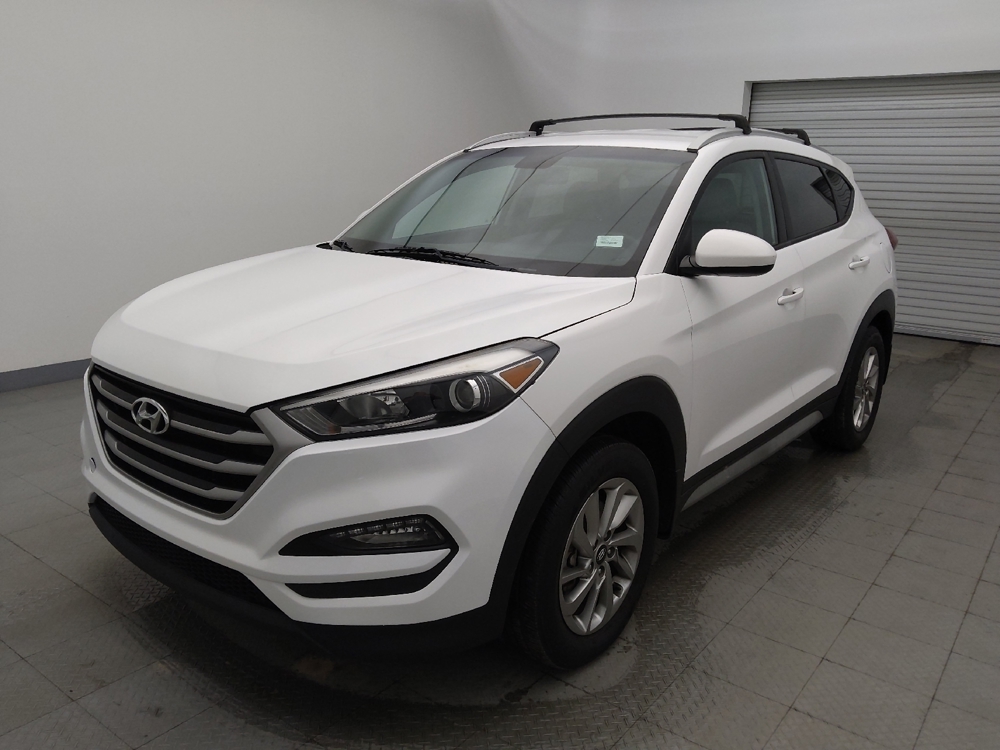 2017 Hyundai Tucson SE's photo