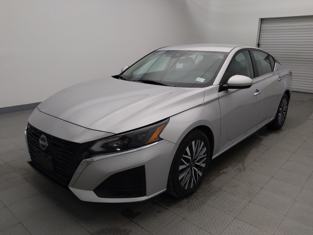 2023 Nissan Altima SV