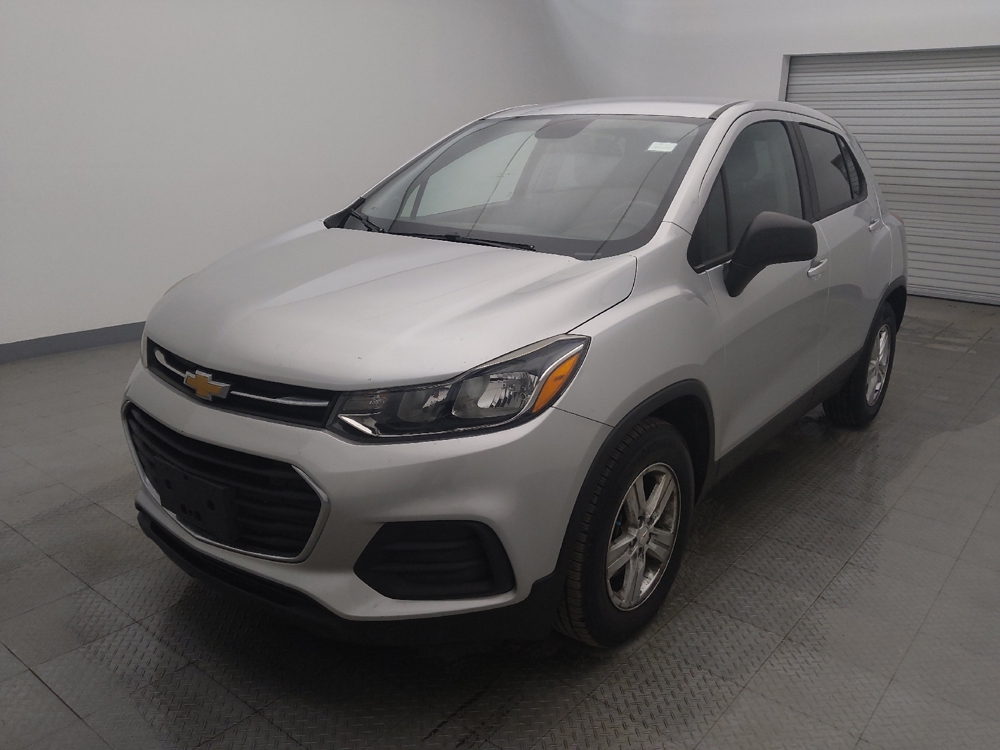 2020 Chevrolet Trax LS's photo