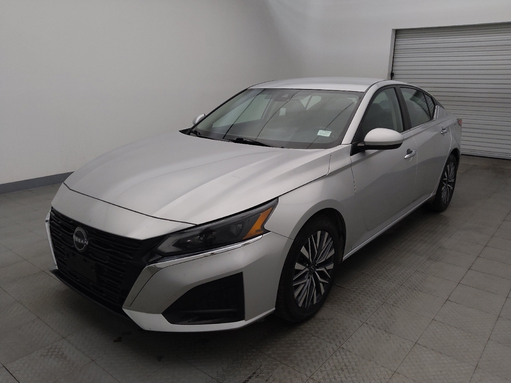 2023 Nissan Altima SV