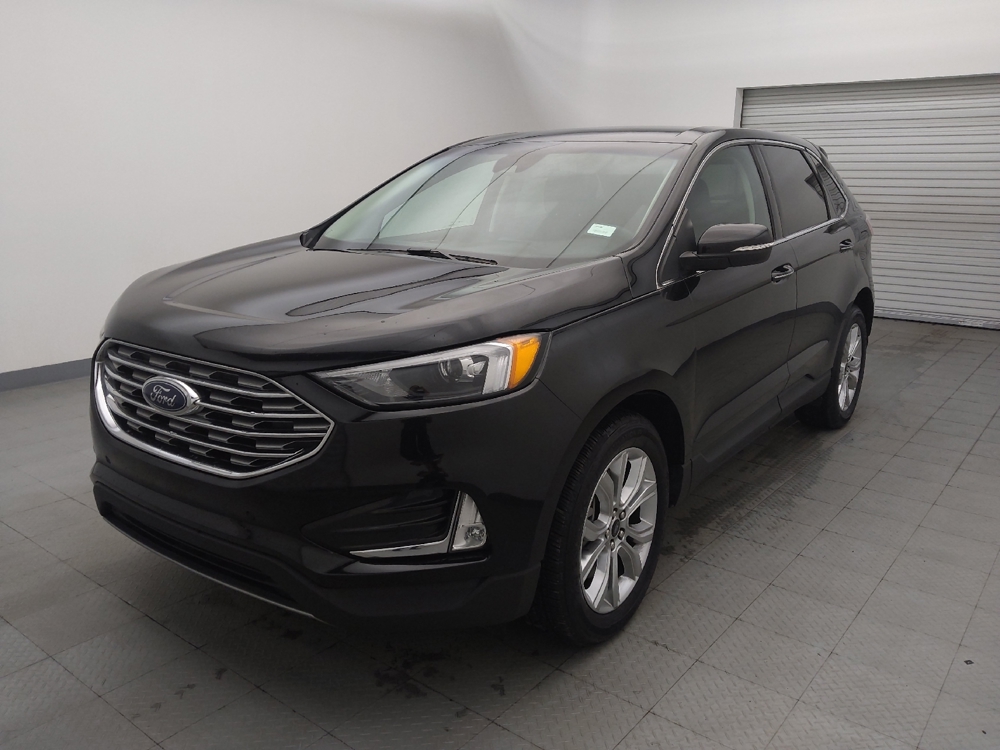 2024 Ford Edge Titanium's photo