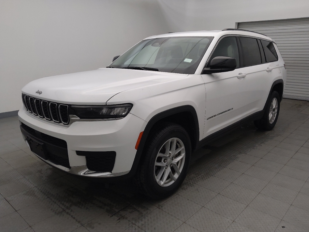2023 Jeep Grand Cherokee L Laredo's photo