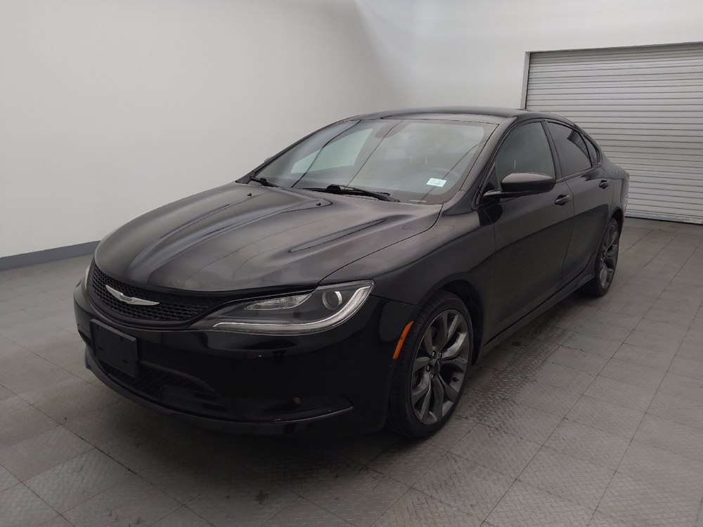 2016 Chrysler 200 S's photo