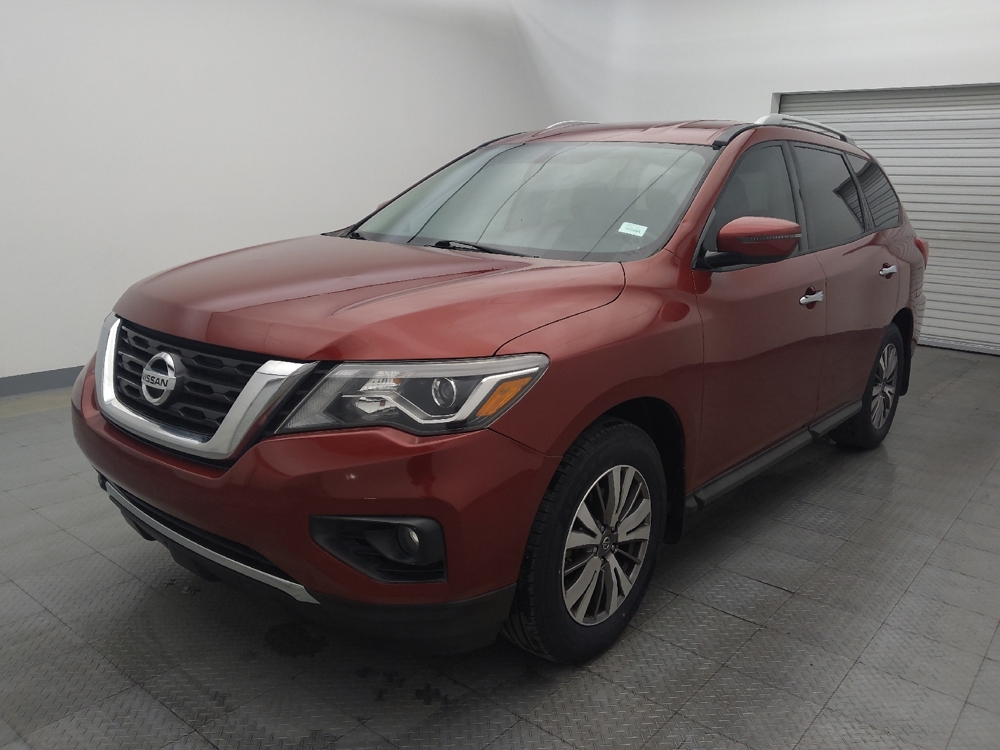 2020 Nissan Pathfinder SV's photo