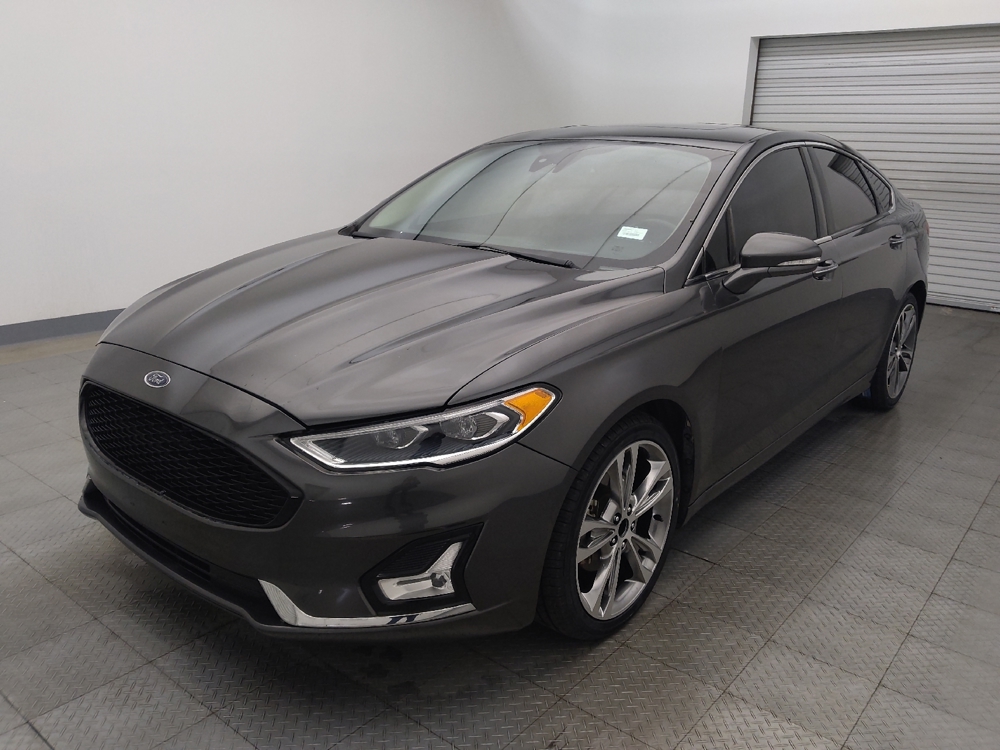 2019 Ford Fusion Titanium's photo