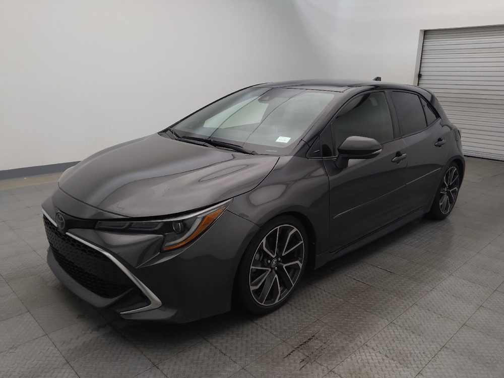 2021 Toyota Corolla Hatchback XSE's photo