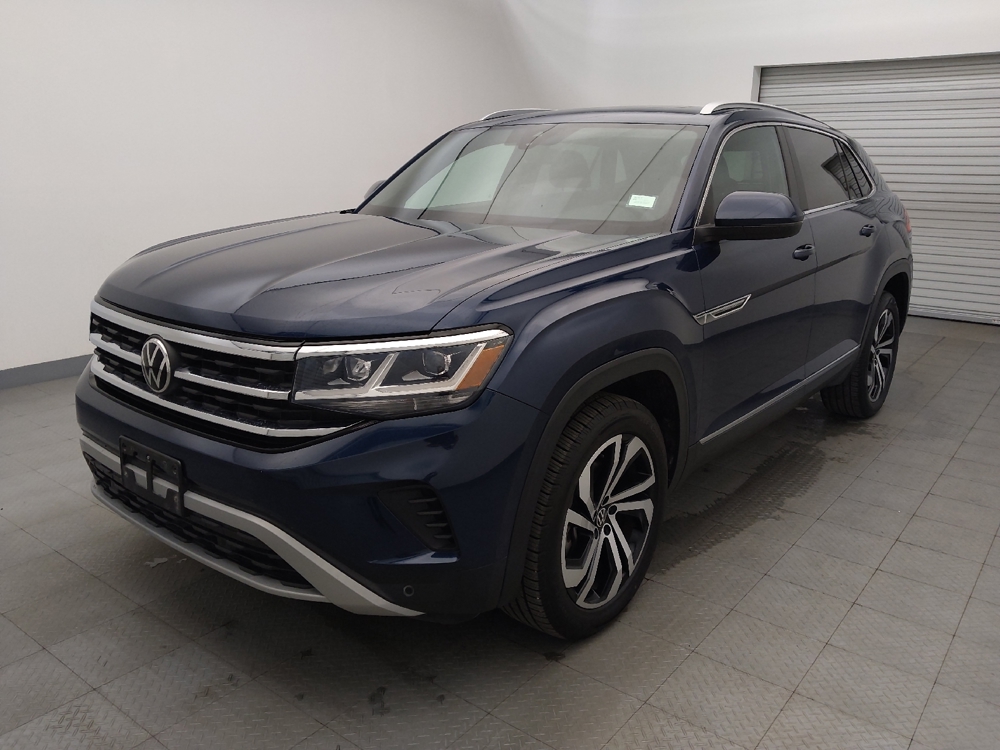 2022 Volkswagen Atlas Cross Sport SEL's photo