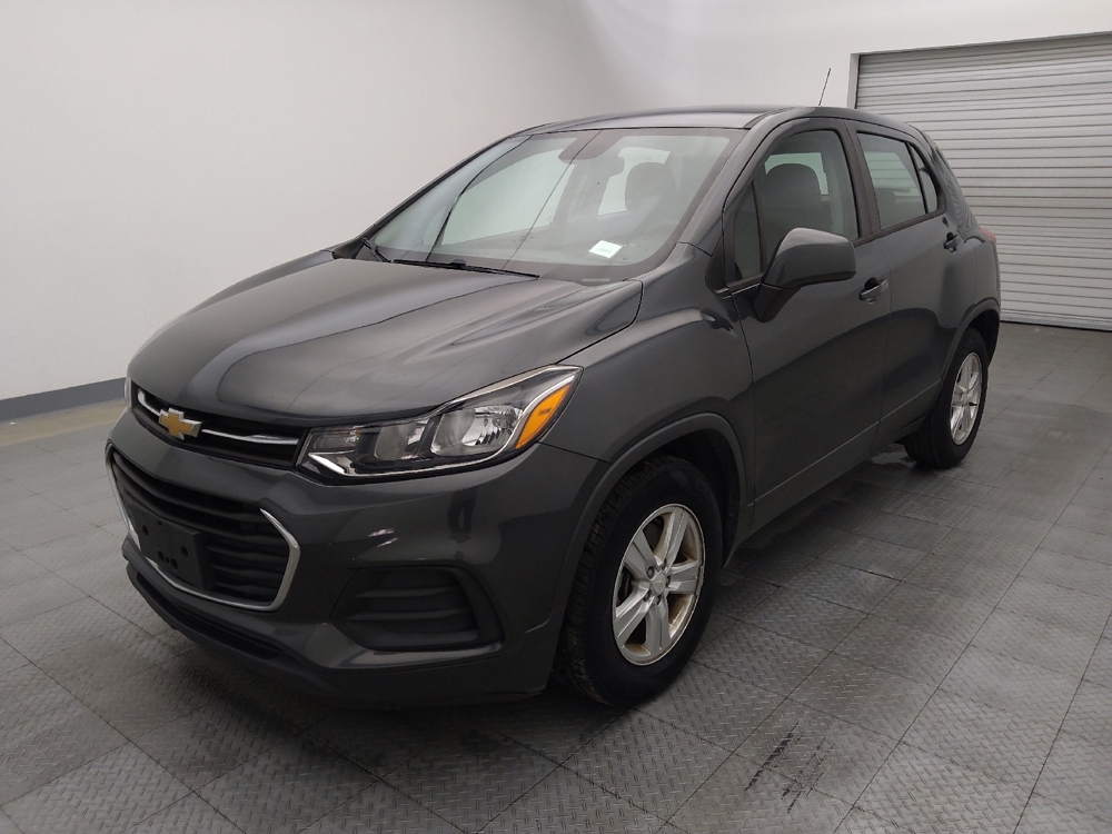 2020 Chevrolet Trax LS's photo
