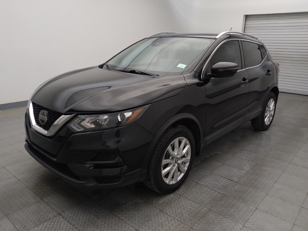 2020 Nissan Rogue Sport SV's photo