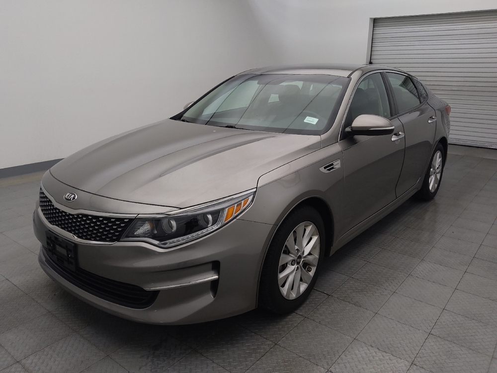 2016 Kia Optima EX's photo