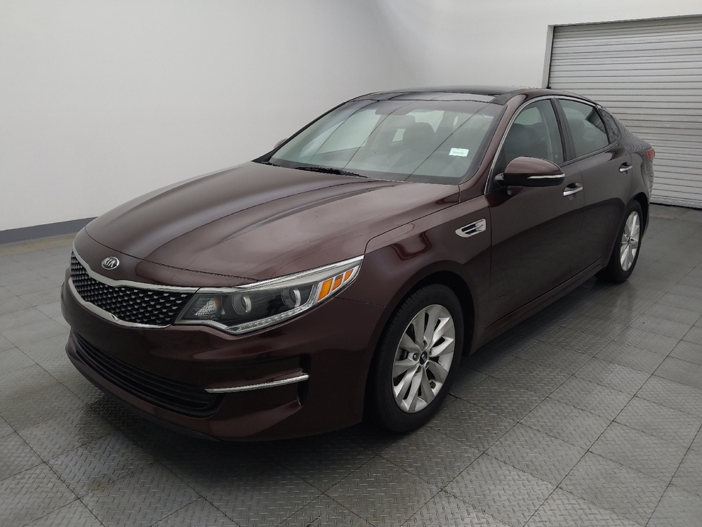 2016 Kia Optima EX's photo