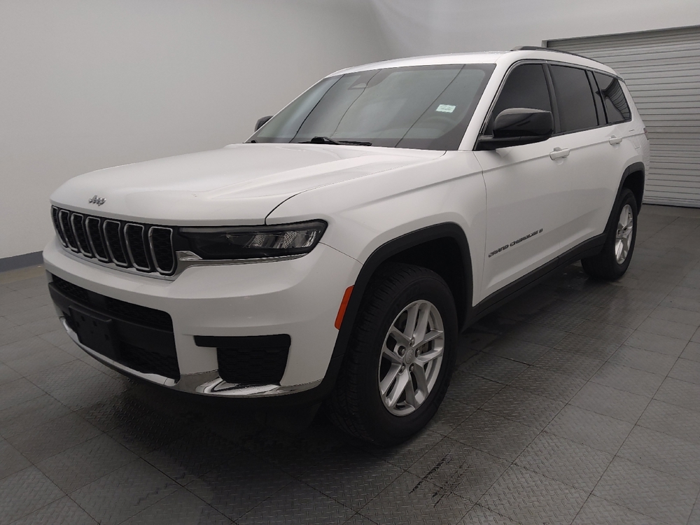 2023 Jeep Grand Cherokee L Laredo's photo