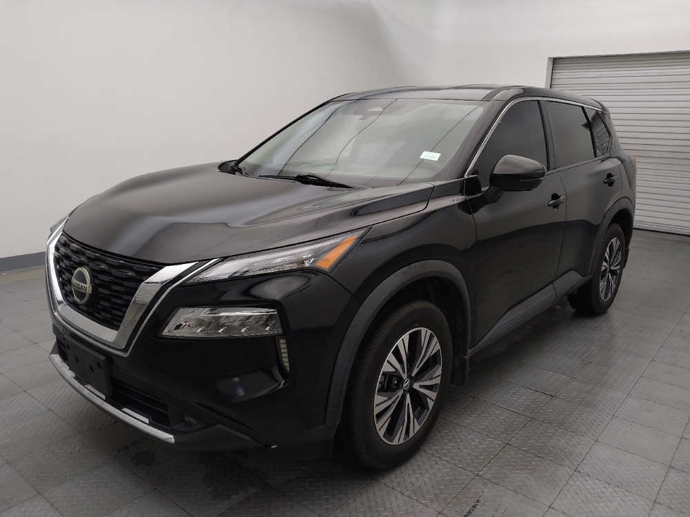 2021 Nissan Rogue SV's photo