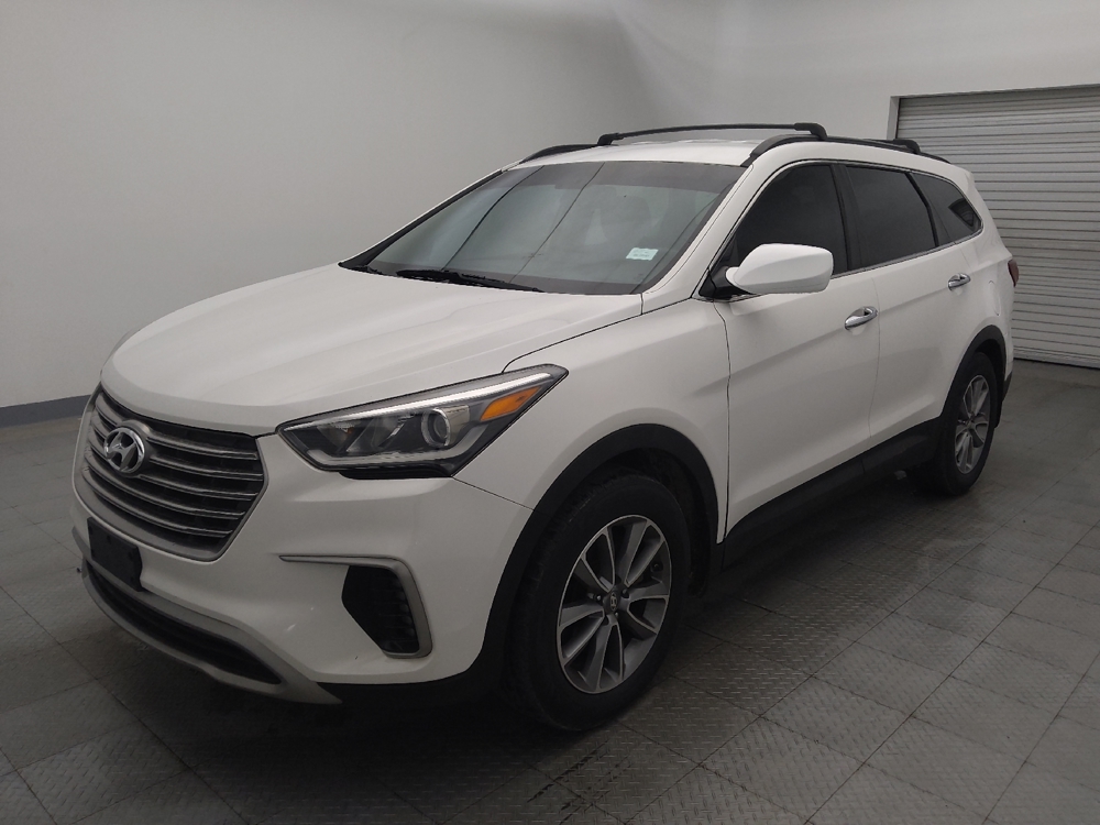 2017 Hyundai Santa Fe SE's photo