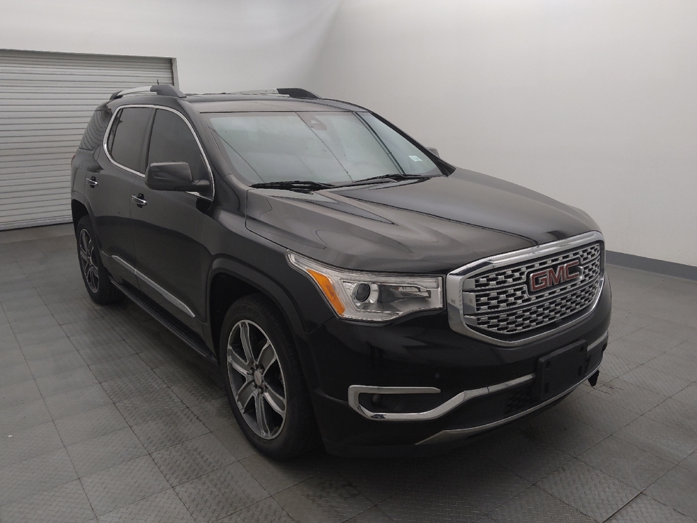 2017 GMC Acadia Denali - Photo 10