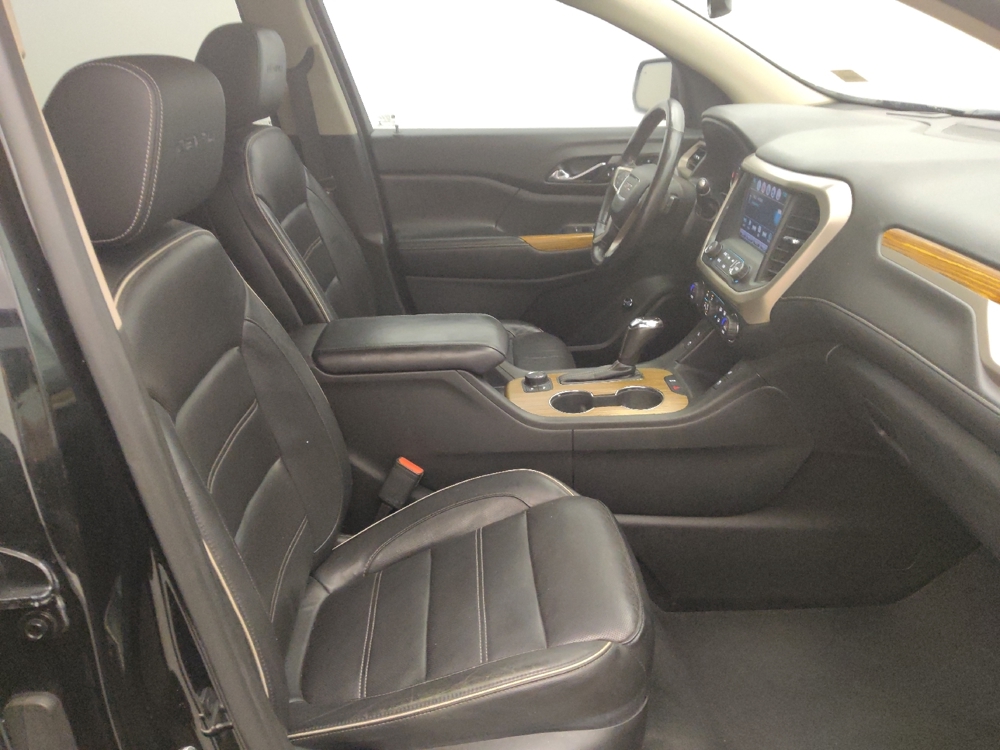 2017 GMC Acadia Denali - Photo 16