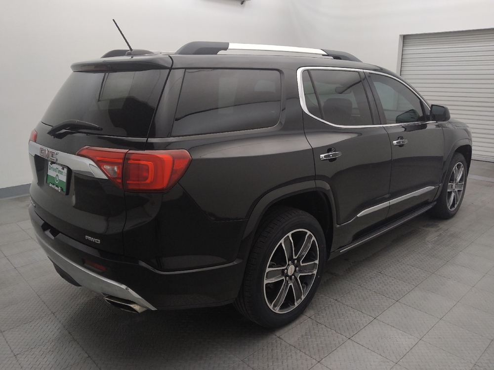 2017 GMC Acadia Denali - Photo 7