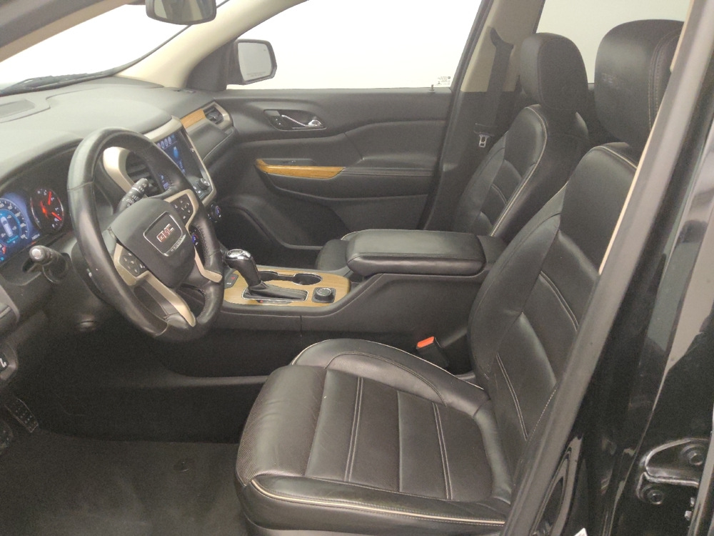 2017 GMC Acadia Denali - Photo 13